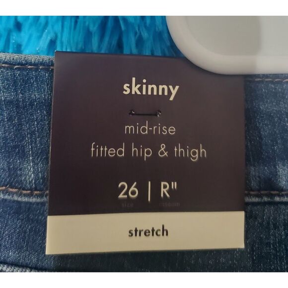 Ava & Viv- Women's Mid-Rise Skinny Jeans- 26 - Picture 5 of 6